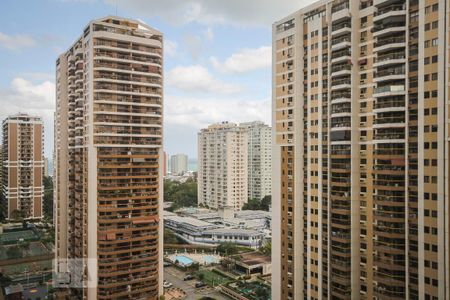 Apartamento para alugar com 90m², 2 quartos e 2 vagas Apartamento para alugar com 90m², 2 quartos e 2 vagasVista