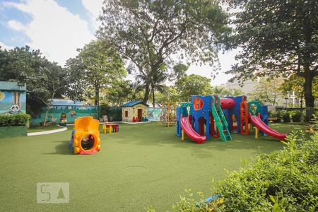 Apartamento para alugar com 90m², 2 quartos e 2 vagas Apartamento para alugar com 90m², 2 quartos e 2 vagasPlayground