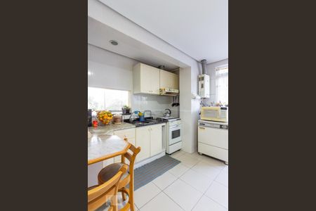 Apartamento à venda com 230m², 3 quartos e 2 vagasCozinha