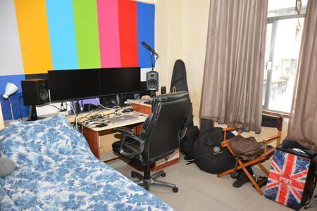 Quarto 1 de apartamento à venda com 3 quartos, 110m² em Jardim Guanabara, Rio de Janeiro