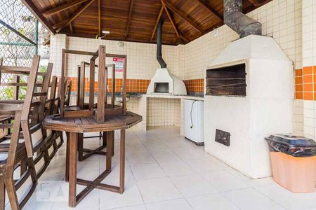 Apartamento para alugar com 60m², 2 quartos e 1 vaga Apartamento para alugar com 60m², 2 quartos e 1 vagaÁrea comum - Churrasqueira