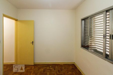 Quarto de casa à venda com 3 quartos, 190m² em Penha de França, São Paulo