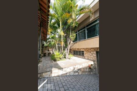 Casa à venda com 250m², 4 quartos e 6 vagasGaragem