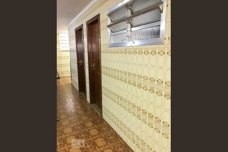 Casa à venda com 250m², 4 quartos e 6 vagasQuarto de Serviço