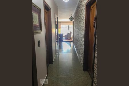 Corredor de casa à venda com 4 quartos, 250m² em Vila Regente Feijó, São Paulo