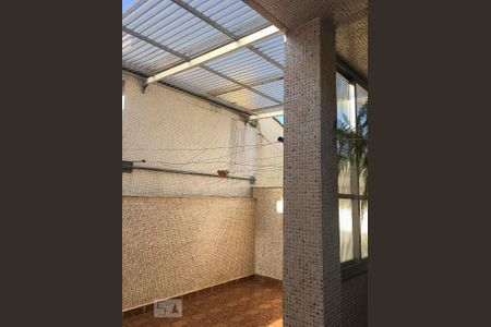 Casa à venda com 250m², 4 quartos e 6 vagasÁrea de Serviço