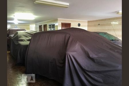 Casa à venda com 250m², 4 quartos e 6 vagasGaragem