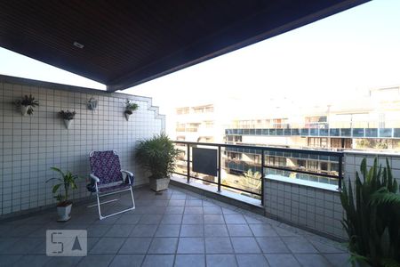 Varanda de apartamento à venda com 3 quartos, 400m² em Recreio dos Bandeirantes, Rio de Janeiro