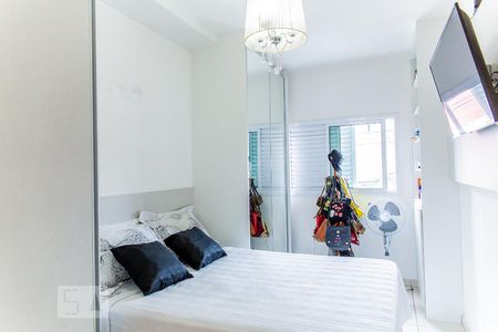 Apartamento à venda com 136m², 3 quartos e 2 vagas Apartamento à venda com 136m², 3 quartos e 2 vagasSuíte