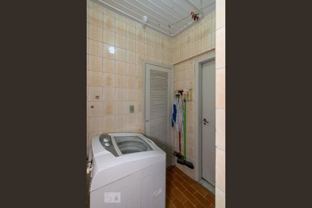 Apartamento à venda com 64m², 2 quartos e 1 vaga Apartamento à venda com 64m², 2 quartos e 1 vagaÁrea de Serviço