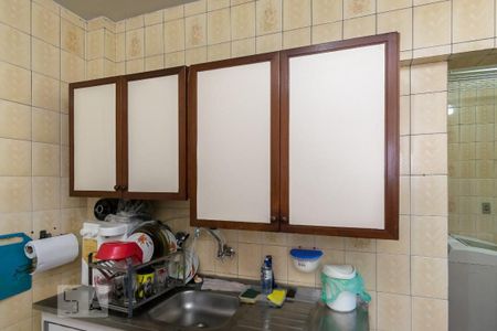 Apartamento à venda com 64m², 2 quartos e 1 vaga Apartamento à venda com 64m², 2 quartos e 1 vagaCozinha - Armários