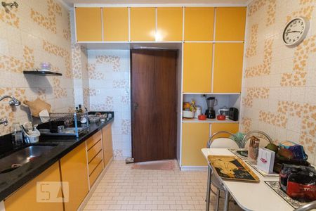 Apartamento à venda com 114m², 2 quartos e 1 vagaCozinha