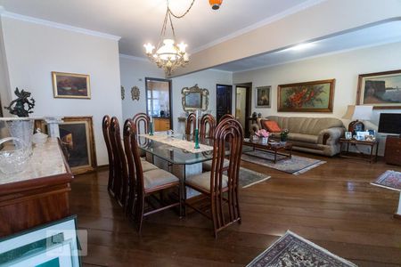 Apartamento à venda com 114m², 2 quartos e 1 vagaSala