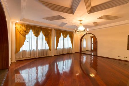 Sala 1 de casa para alugar com 6 quartos, 1500m² em Vila Rosália, Guarulhos