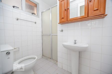 Apartamento à venda com 110m², 2 quartos e 1 vaga Apartamento à venda com 110m², 2 quartos e 1 vagaBanheiro da Suíte