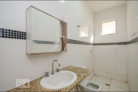 Casa para alugar com 45m², 2 quartos e sem vaga Casa para alugar com 45m², 2 quartos e sem vagaBanheiro Social