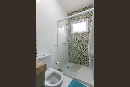 Casa de condomínio à venda com 275m², 3 quartos e 3 vagas Casa de condomínio à venda com 275m², 3 quartos e 3 vagasBanheiro da Suíte 2