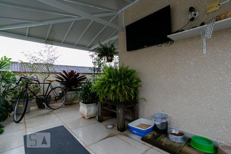 Casa de condomínio à venda com 275m², 3 quartos e 3 vagas Casa de condomínio à venda com 275m², 3 quartos e 3 vagasTerraço