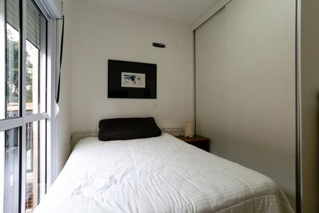 Casa de condomínio à venda com 275m², 3 quartos e 3 vagas Casa de condomínio à venda com 275m², 3 quartos e 3 vagasSuíte 2