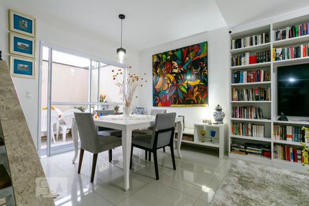 Sala de casa de condomínio à venda com 3 quartos, 275m² em Chora Menino, São Paulo