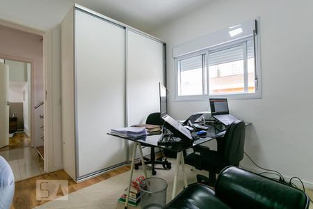 Casa de condomínio à venda com 275m², 3 quartos e 3 vagas Casa de condomínio à venda com 275m², 3 quartos e 3 vagasSuíte 3