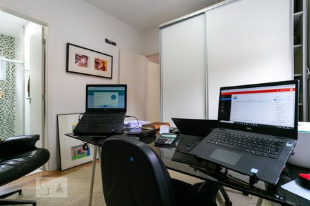 Casa de condomínio à venda com 275m², 3 quartos e 3 vagas Casa de condomínio à venda com 275m², 3 quartos e 3 vagasSuíte 3