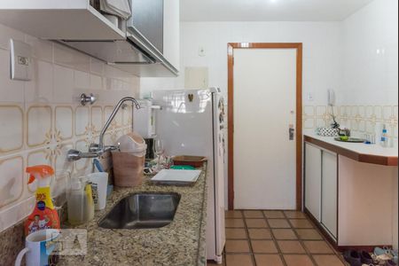 Apartamento à venda com 86m², 2 quartos e 1 vagaCozinha