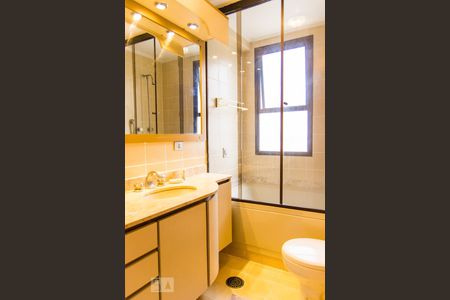 Apartamento para alugar com 140m², 4 quartos e 2 vagasBanheiro da Suíte