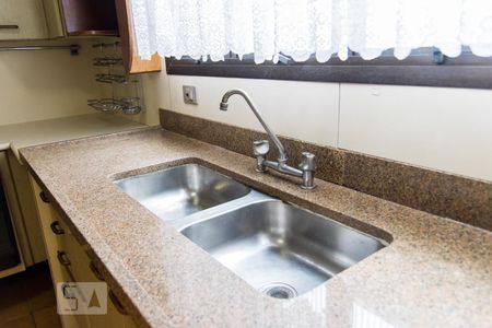 Apartamento para alugar com 140m², 4 quartos e 2 vagasPia