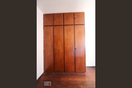 Quarto 2 de apartamento para alugar com 3 quartos, 105m² em Setor Oeste, Goiânia