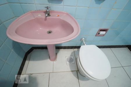 Apartamento para alugar com 103m², 3 quartos e sem vaga Apartamento para alugar com 103m², 3 quartos e sem vagaBanheiro