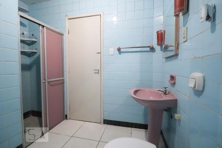 Apartamento para alugar com 103m², 3 quartos e sem vaga Apartamento para alugar com 103m², 3 quartos e sem vagaBanheiro