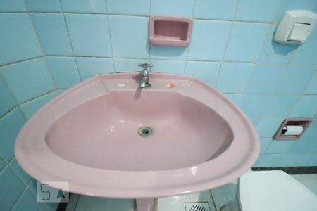 Apartamento para alugar com 103m², 3 quartos e sem vaga Apartamento para alugar com 103m², 3 quartos e sem vagaBanheiro