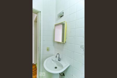 Banheiro Social de apartamento para alugar com 1 quarto, 50m² em Vila do Bosque, São Paulo