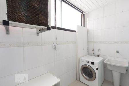 Apartamento à venda com 68m², 2 quartos e 1 vagaArea de serviço