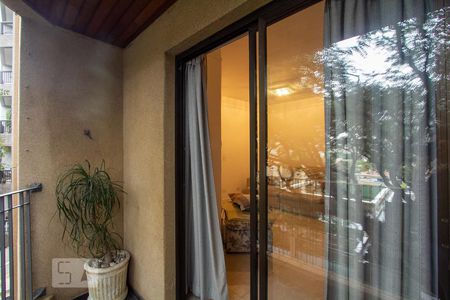 Apartamento à venda com 68m², 2 quartos e 1 vagaVaranda