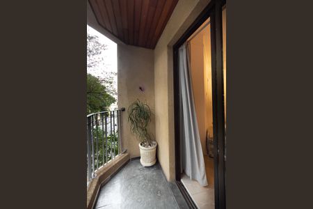 Apartamento à venda com 68m², 2 quartos e 1 vagaVaranda