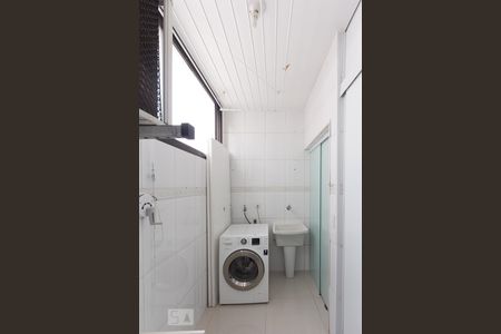 Apartamento à venda com 68m², 2 quartos e 1 vagaArea de serviço