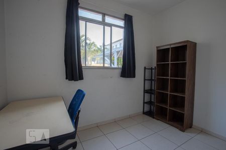 Quarto 2 de apartamento para alugar com 2 quartos, 44m² em Gávea, Uberlândia