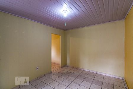 Cozinha de casa para alugar com 1 quarto, 37m² em Jardim Jovaia, Guarulhos