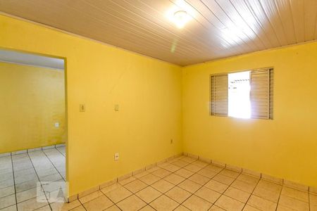 Quarto de casa para alugar com 1 quarto, 37m² em Jardim Jovaia, Guarulhos