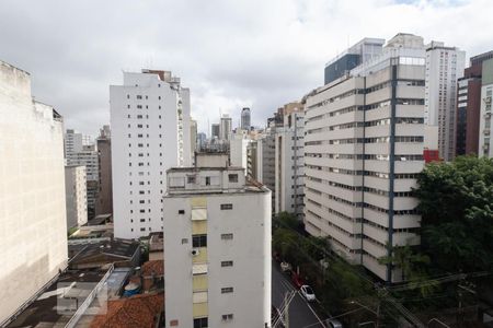 Apartamento à venda com 74m², 2 quartos e 1 vagaSala