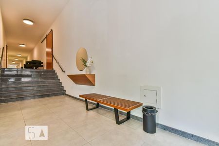 Apartamento à venda com 74m², 2 quartos e 1 vagaHall