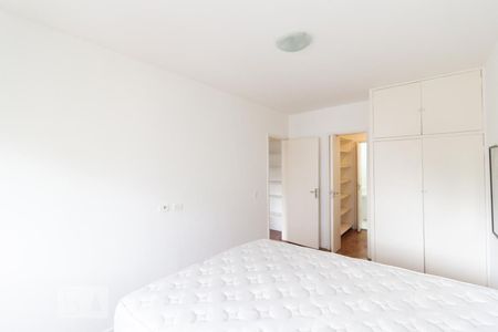 Apartamento à venda com 74m², 2 quartos e 1 vagaSuíte