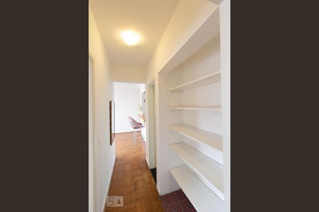 Apartamento à venda com 74m², 2 quartos e 1 vagaCorredor