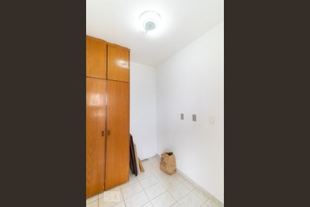 Apartamento para alugar com 167m², 4 quartos e 2 vagas Apartamento para alugar com 167m², 4 quartos e 2 vagasQuarto de serviço