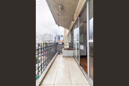 Varanda da sala de apartamento para alugar com 4 quartos, 167m² em Sumaré, São Paulo
