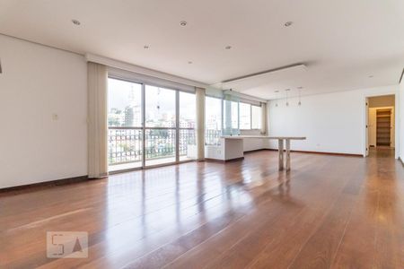 Apartamento para alugar com 4 quartos, 167m² em Sumaré, São Paulo