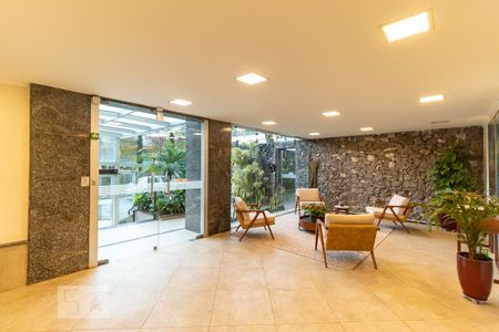 Apartamento para alugar com 167m², 4 quartos e 2 vagas Apartamento para alugar com 167m², 4 quartos e 2 vagasHall social