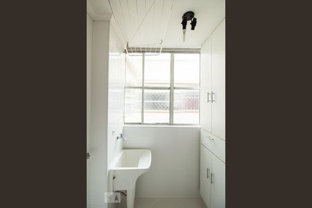 Apartamento para alugar com 56m², 2 quartos e sem vaga Apartamento para alugar com 56m², 2 quartos e sem vagaÁrea de serviço -